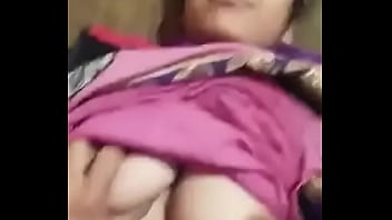 Horny Hindi Hottie