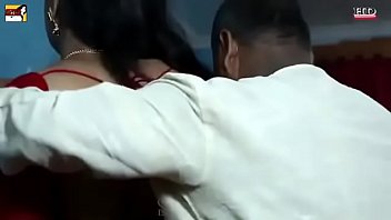 Sizzling Bhabhi In Red Saree Hot Sex Video